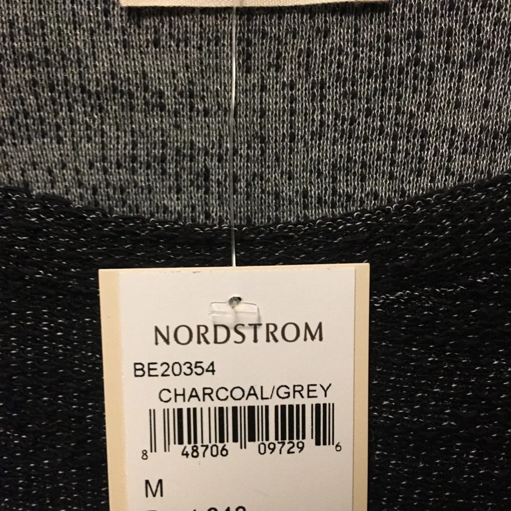 Everleigh Charcoal/ Grey Stripe Sweatshirt NWT Size Medium - Picture 5 of 7